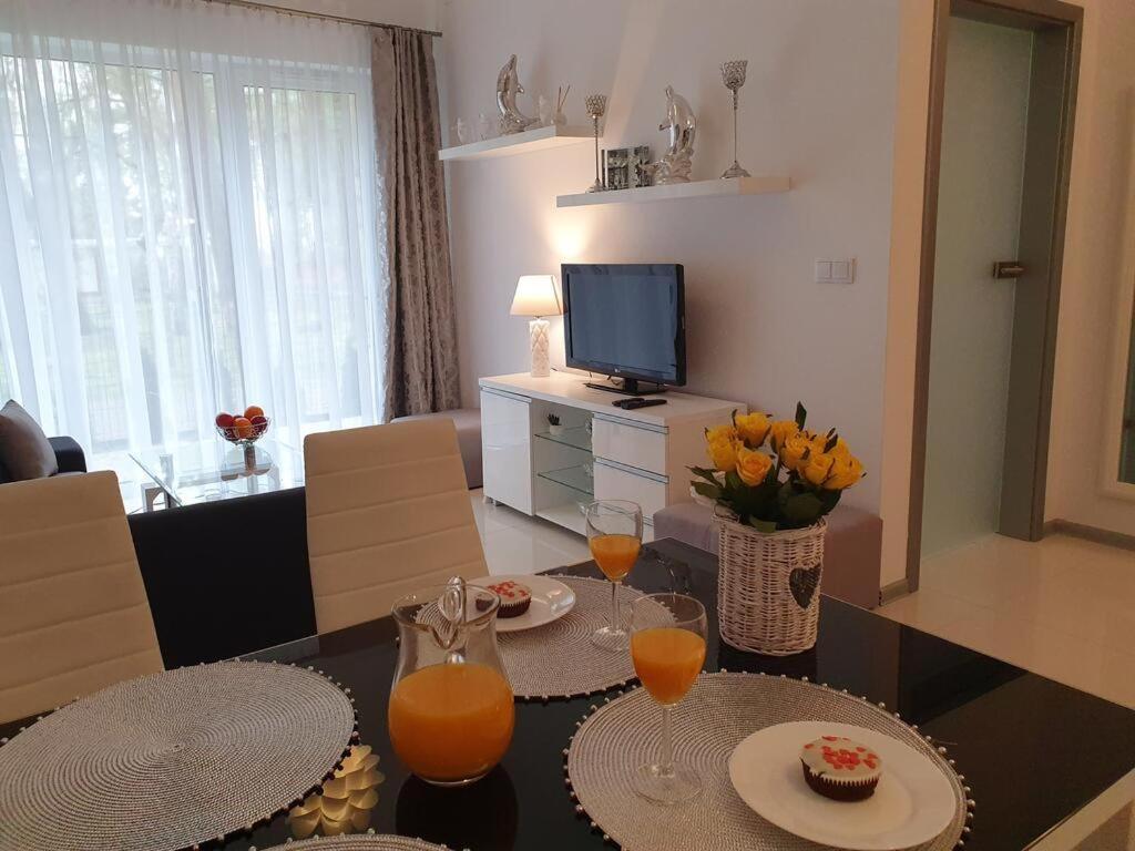 Dwie Sosny Apartamenty Przy Plazy - Sauna, Jacuzzi, Silownia, Bawialnia - 365Pam Ustronie Morskie Bagian luar foto