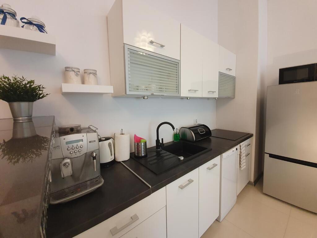 Dwie Sosny Apartamenty Przy Plazy - Sauna, Jacuzzi, Silownia, Bawialnia - 365Pam Ustronie Morskie Bagian luar foto